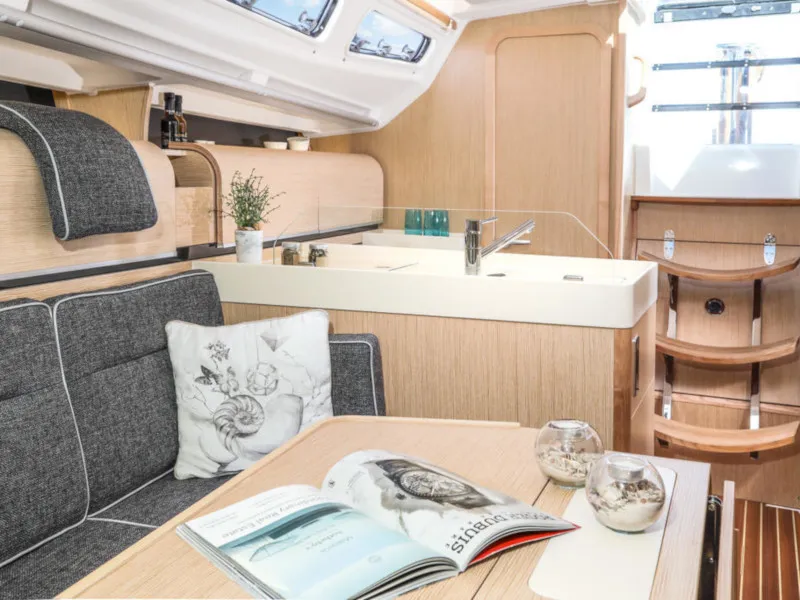 Salon of Hekla, a Dehler 34 sailboat at Altefähr, Germany