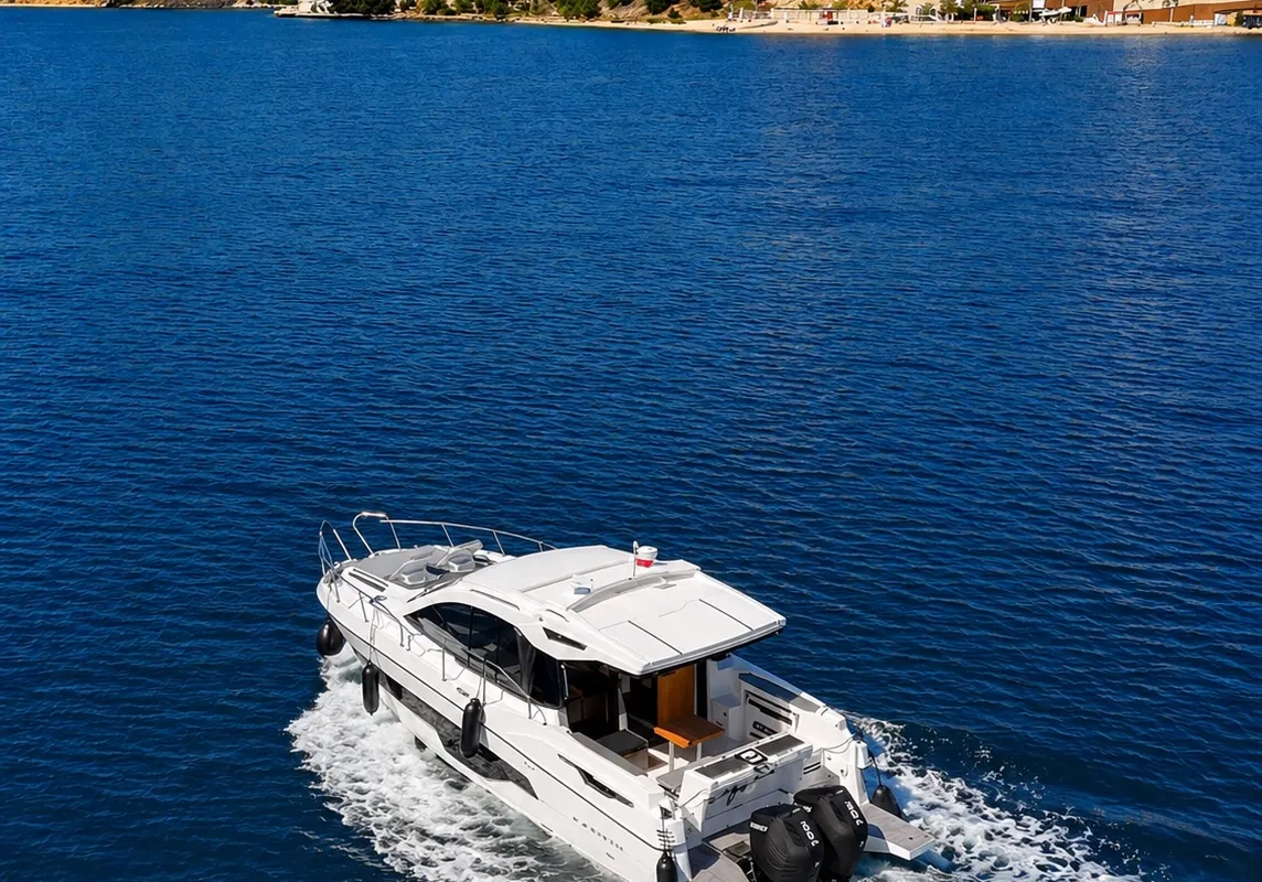 Elysian, a Karnic S37x motorboat at Grad Šibenik, Croatia