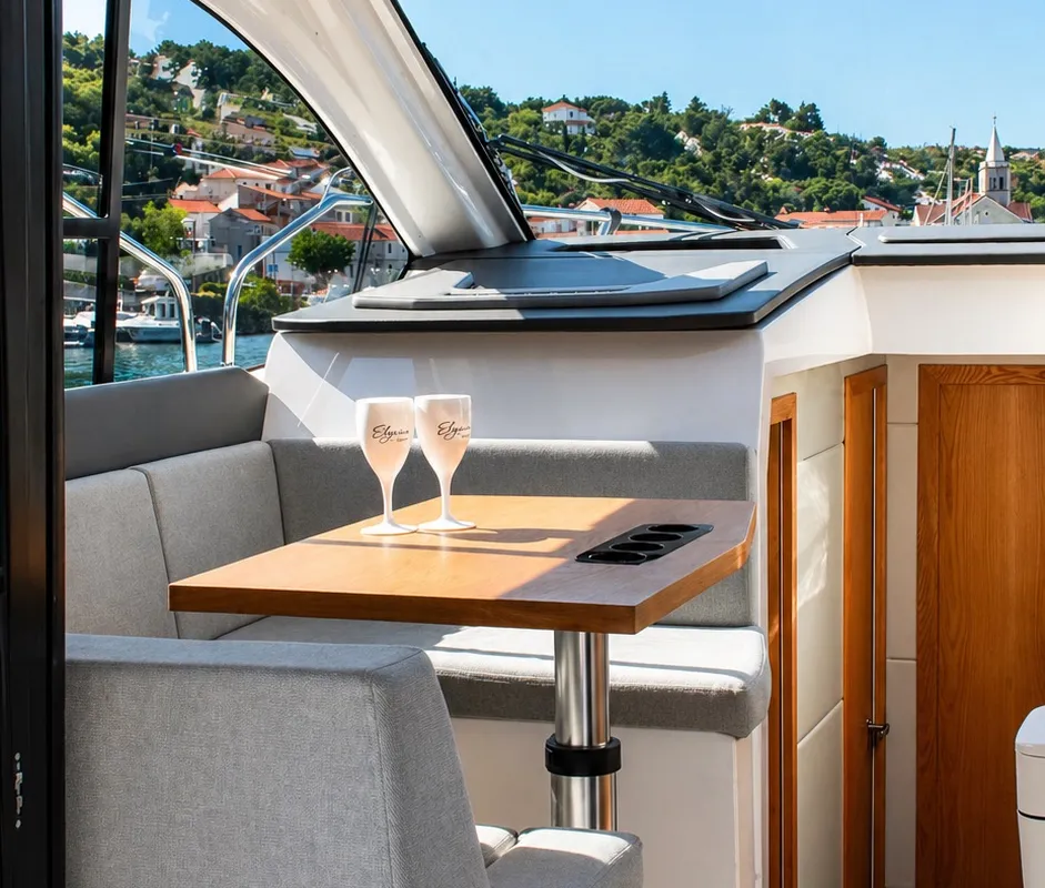Elysian, a Karnic S37x motorboat at Grad Šibenik, Croatia