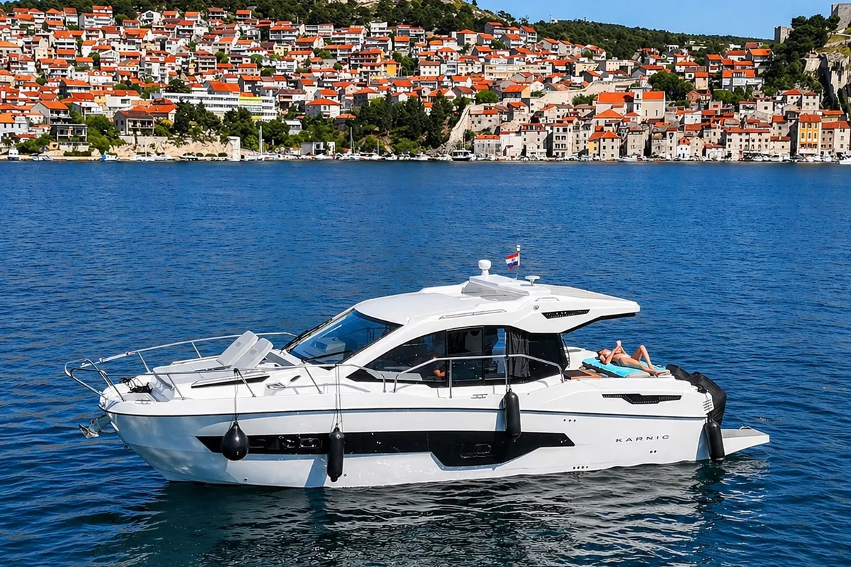 Elysian, a Karnic S37x motorboat at Grad Šibenik, Croatia