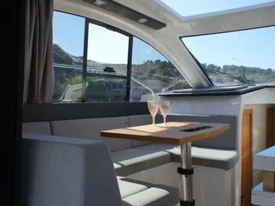 Salon of Elysian, a Karnic S37x motorboat at Šibenik, Croatia