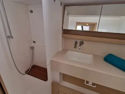 Head on Comfort, a Dufour 470 sailboat at Grimaud, France