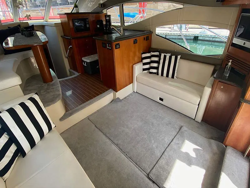Cruiser 47, a Cruiser 47 Fly motorboat at Dubai, United Arab Emirates