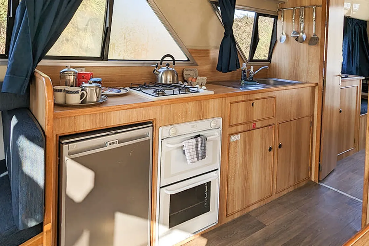 Galley of Cirrus B - Budget 3, a Gulet Cirrus B motorboat at Portiragnes, France