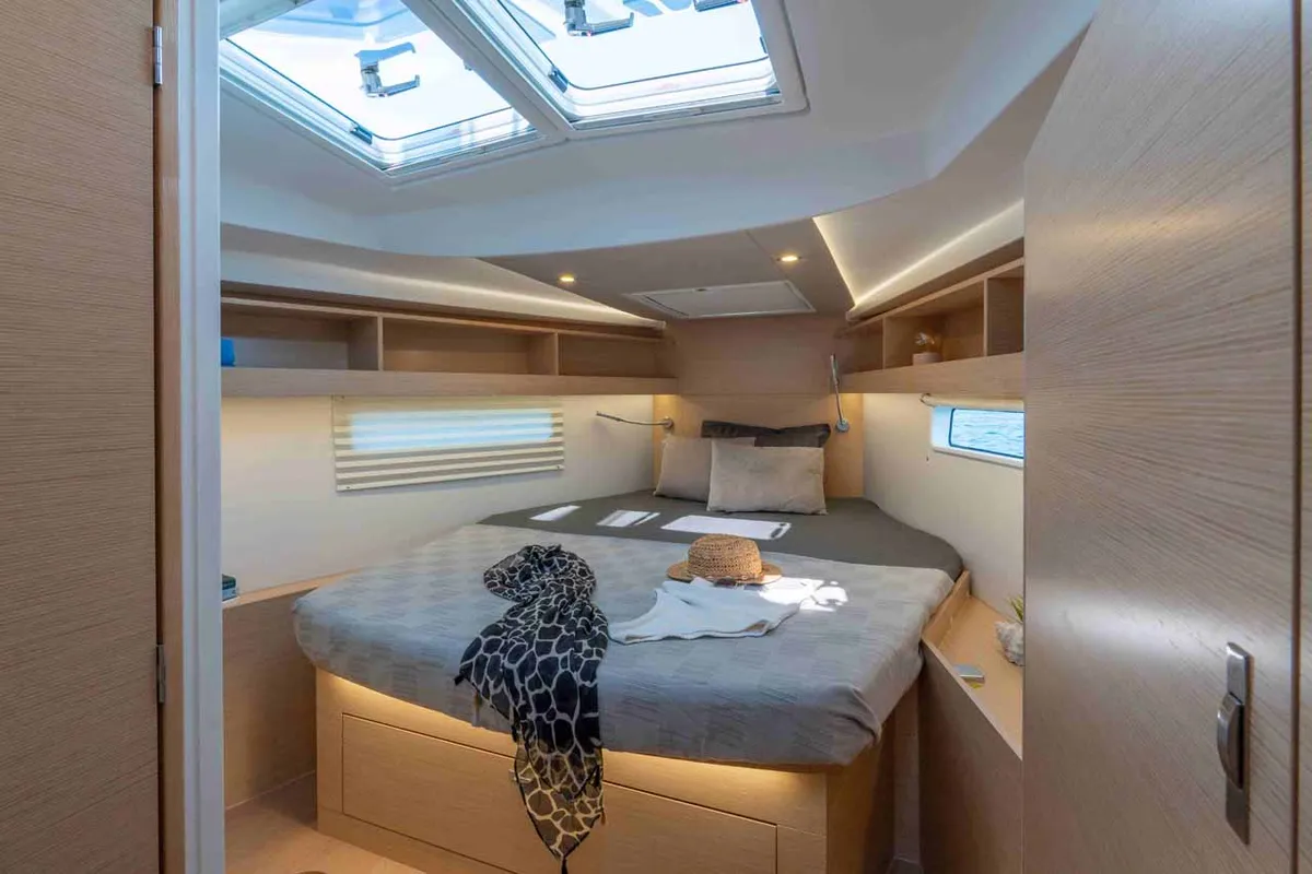 Cabin on Mare Sol, a Hanse 410 sailboat at Grad Šibenik, Croatia