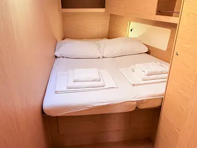 Cabin on Sara, a Beneteau Oceanis 46.1 sailboat at Općina Sukošan, Croatia