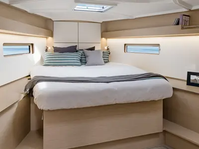 Cabin on Dinamica, a Beneteau Oceanis 40.1 sailboat at San Vincenzo, Italy