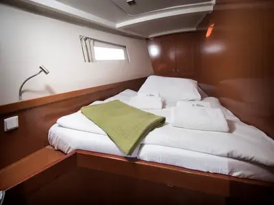 Cabin on Frida, a Beneteau Oceanis 45 sailboat at Grad Kaštela, Croatia