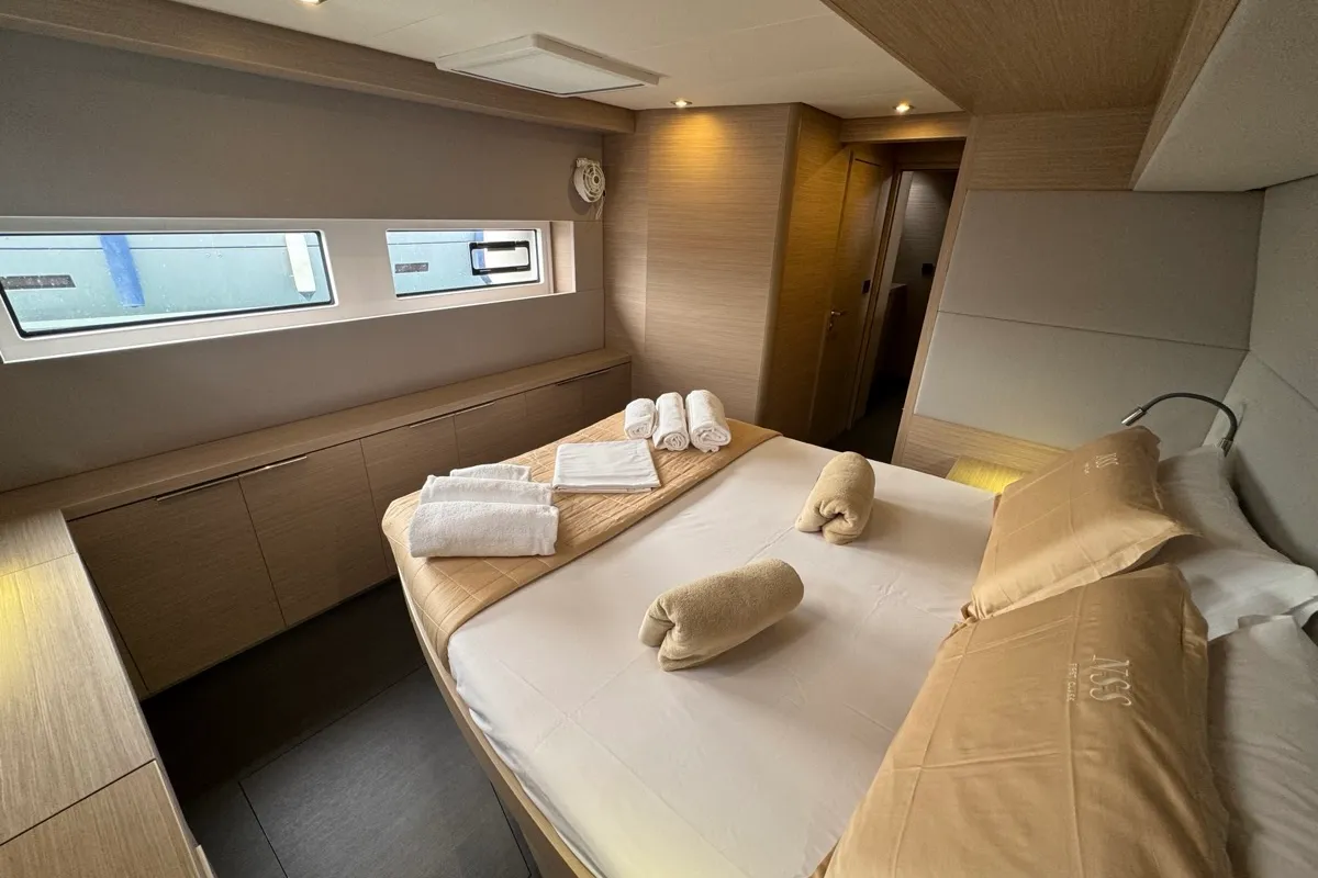 Cabin on Jellyfish, a Lagoon 55 catamaran at Salerno, Italy