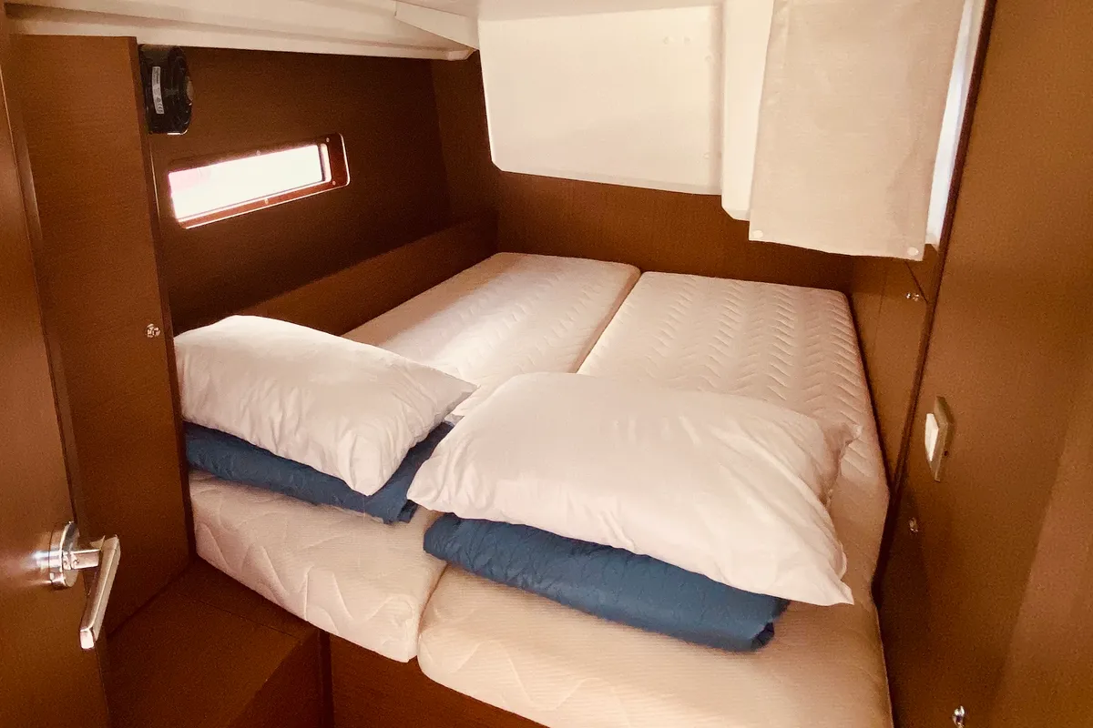 Cabin on Yello (Pax 10), a Beneteau Oceanis 40.1 sailboat at Municipal Unit of Lefkada, Greece