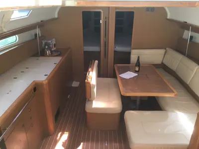 Salon of Tewa, a Jeanneau Sun Odyssey 44 i sailboat at Kerners, France