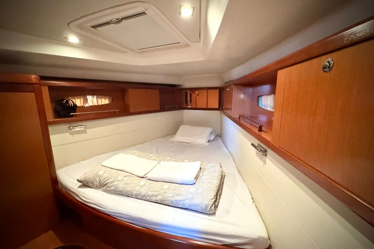 Viento, a Beneteau Oceanis 46 sailboat at Fethiye, Turkey
