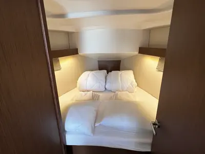 Cabin on Clara, a Beneteau Oceanis 34.1 sailboat at Sukošan, Croatia