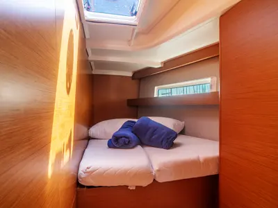 Cabin on Marilyn, a Jeanneau Sun Odyssey 440 sailboat at Olbia, Italy