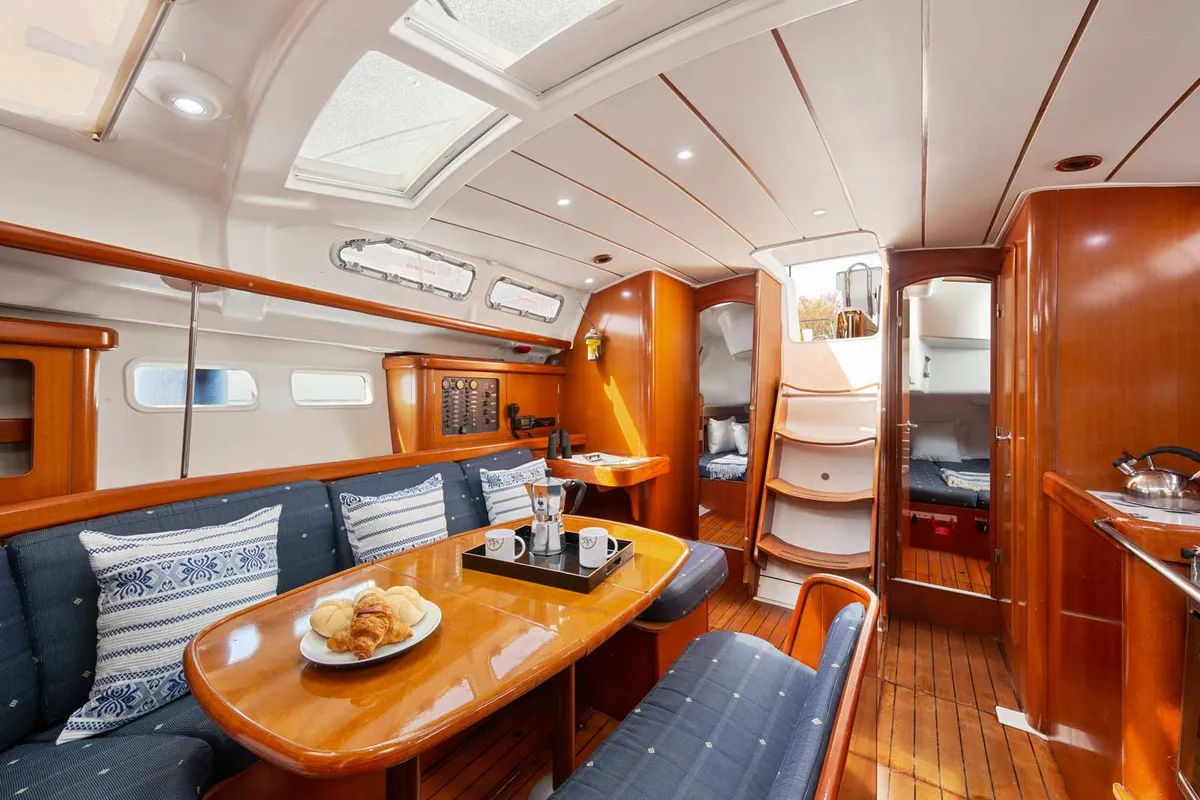 Salon of Thalassa, a Beneteau Oceanis 423 sailboat at Preveza, Greece