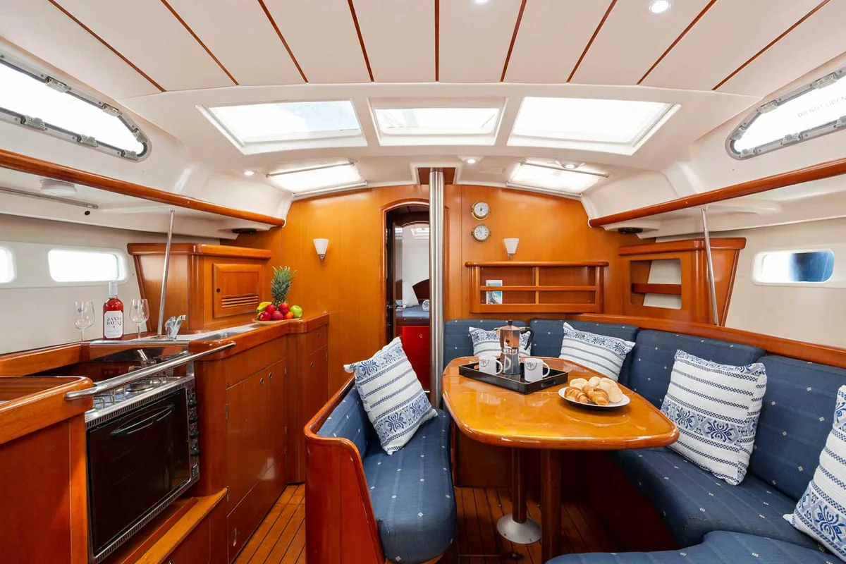 Salon of Thalassa, a Beneteau Oceanis 423 sailboat at Preveza, Greece