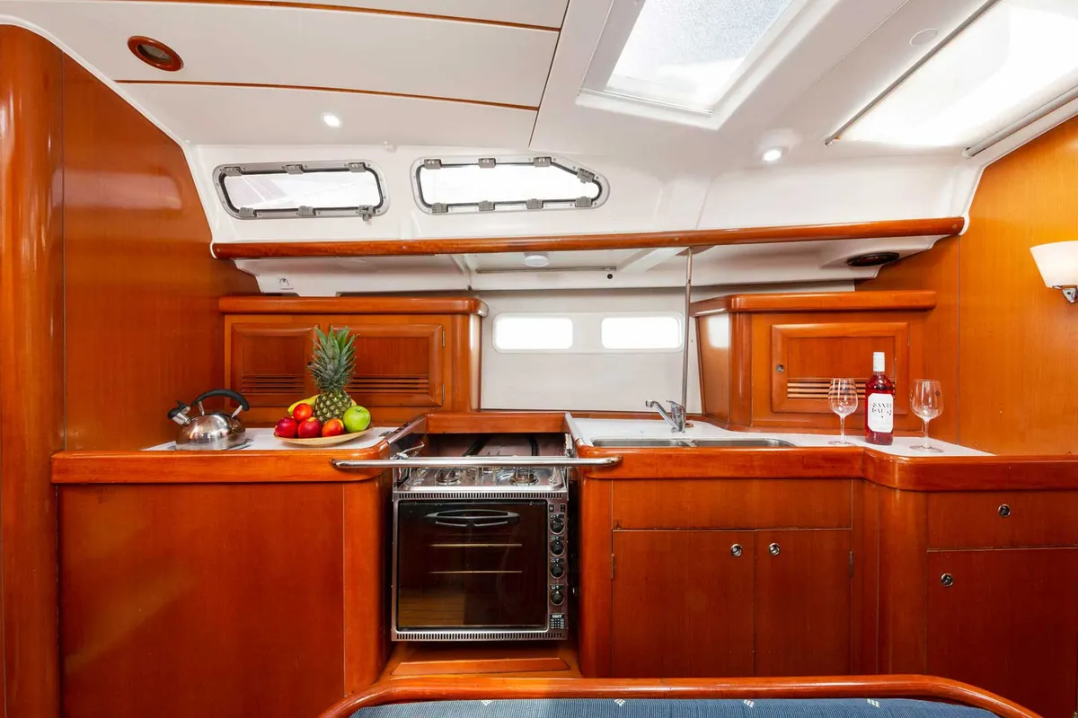 Galley of Thalassa, a Beneteau Oceanis 423 sailboat at Preveza, Greece