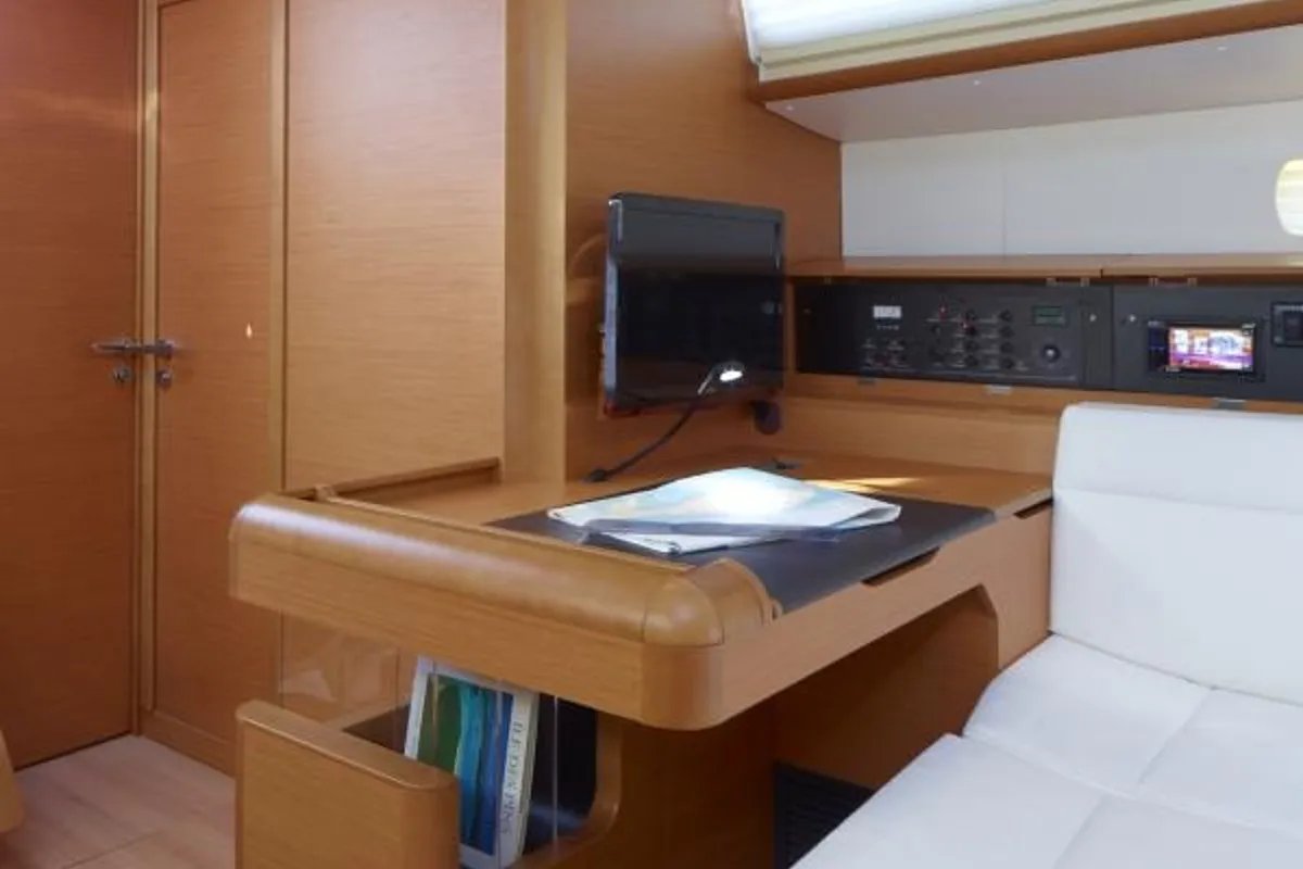 Salon of Aldebaran, a Jeanneau Sun Odyssey 509 sailboat at Kavala, Greece