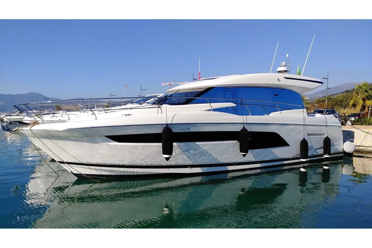 Exterior view of Fabiana, a Prestige 520 motorboat at Pozzuoli, Italy