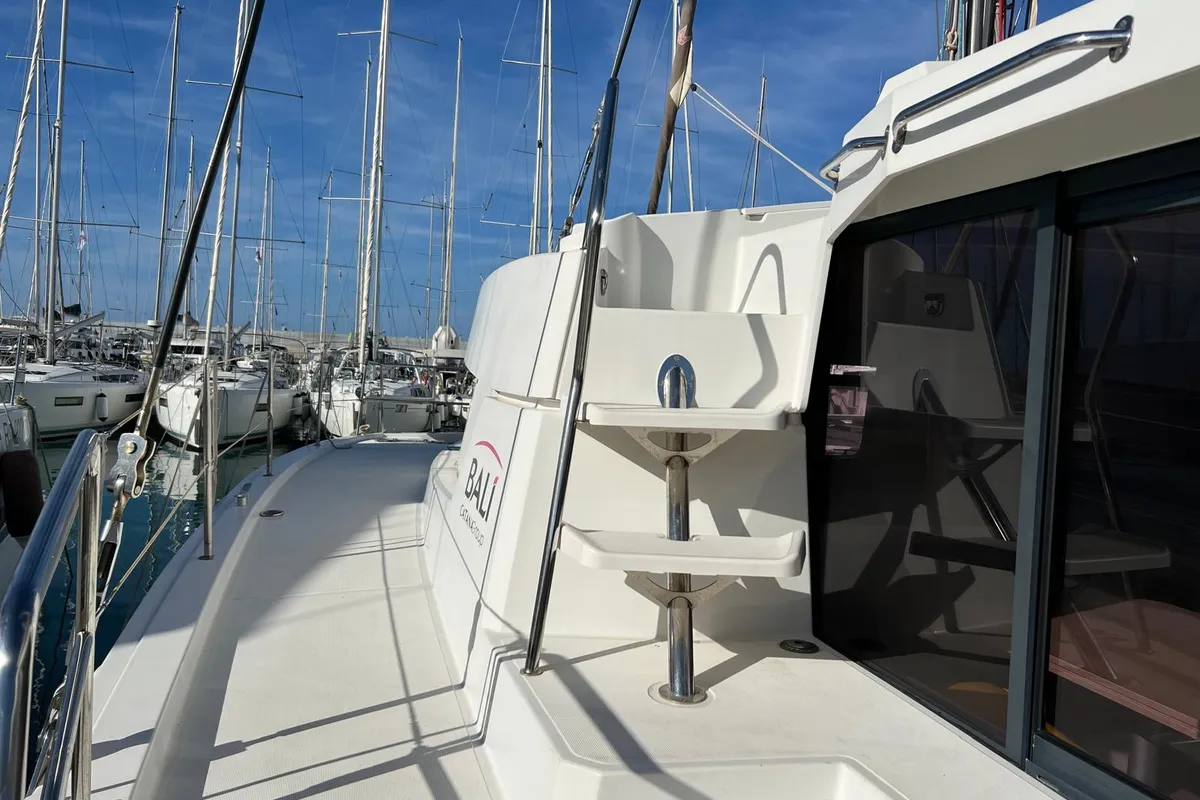 Exterior view of Paola, a Bali 4.1 catamaran at Capo d'Orlando, Italy