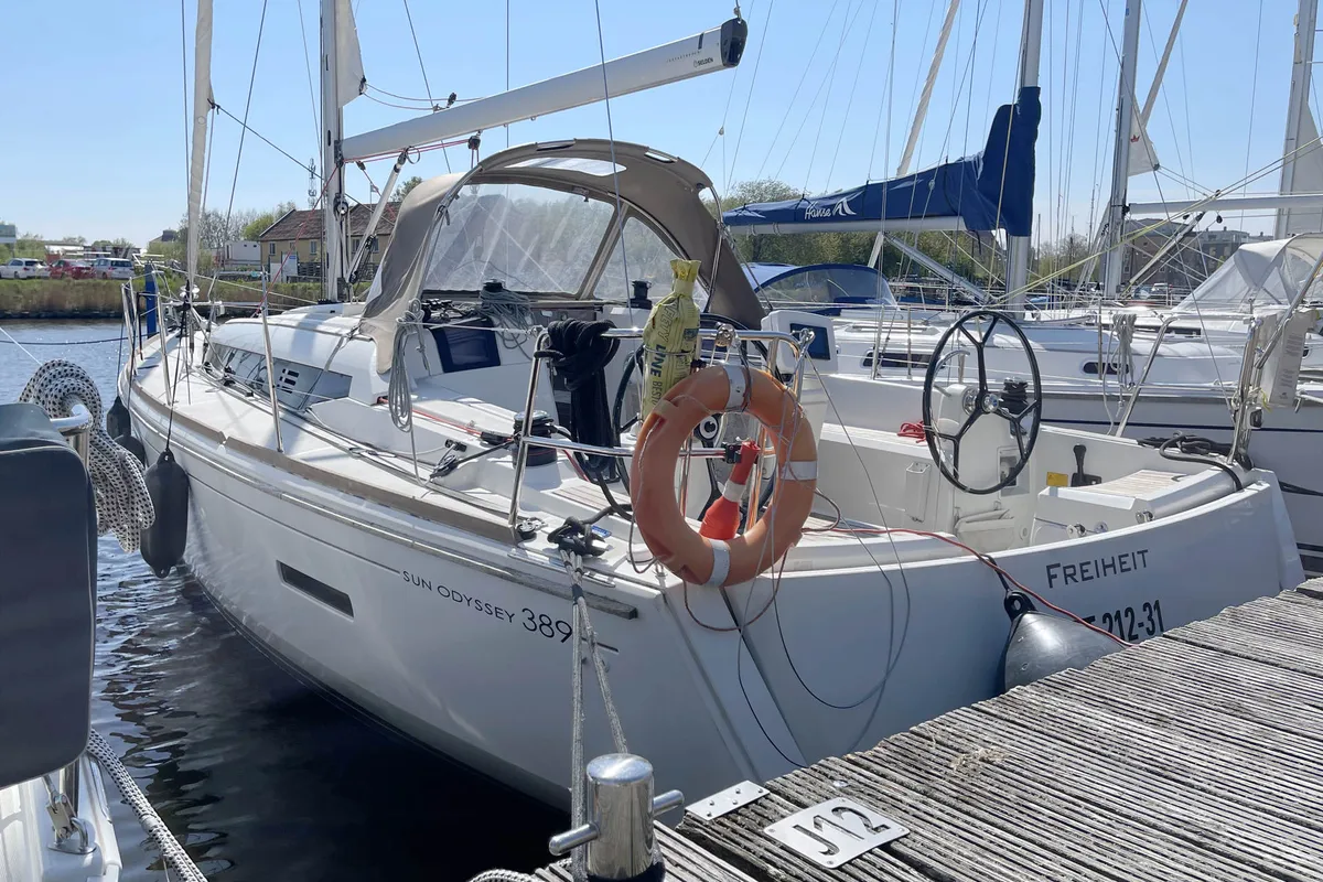 Deck of Freiheit, a Jeanneau Sun Odyssey 389 sailboat at Heiligenhafen, Germany
