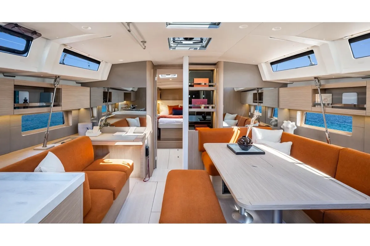 Salon of Nina, a Beneteau Oceanis 47 sailboat at Olbia, Italy