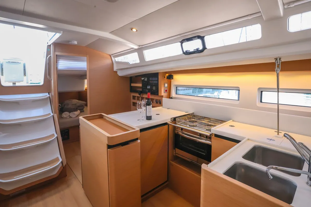 Salon of Dreamcatcher, a Jeanneau Sun Odyssey 440 sailboat at Grad Kaštela, Croatia