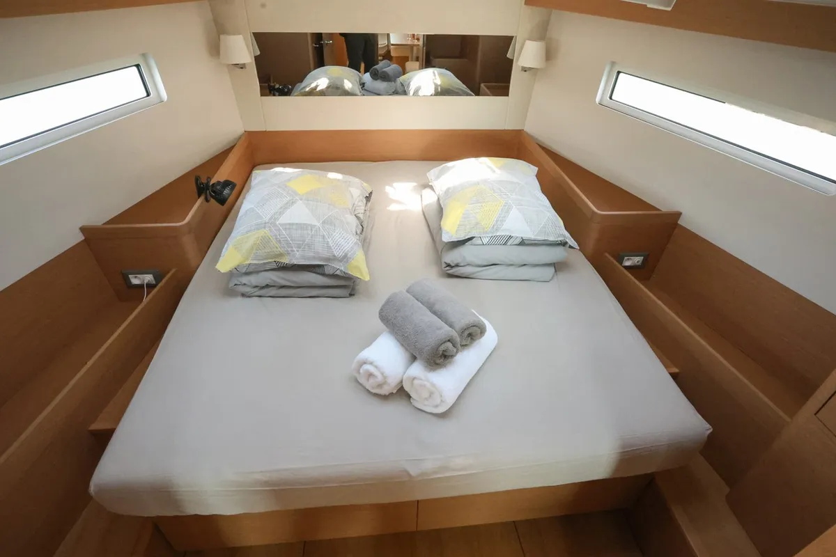 Cabin on Dreamcatcher, a Jeanneau Sun Odyssey 440 sailboat at Grad Kaštela, Croatia
