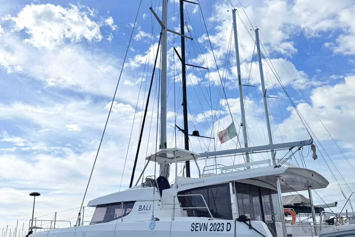 Exterior view of Seven, a Bali 4.4 catamaran at Figari, Italy