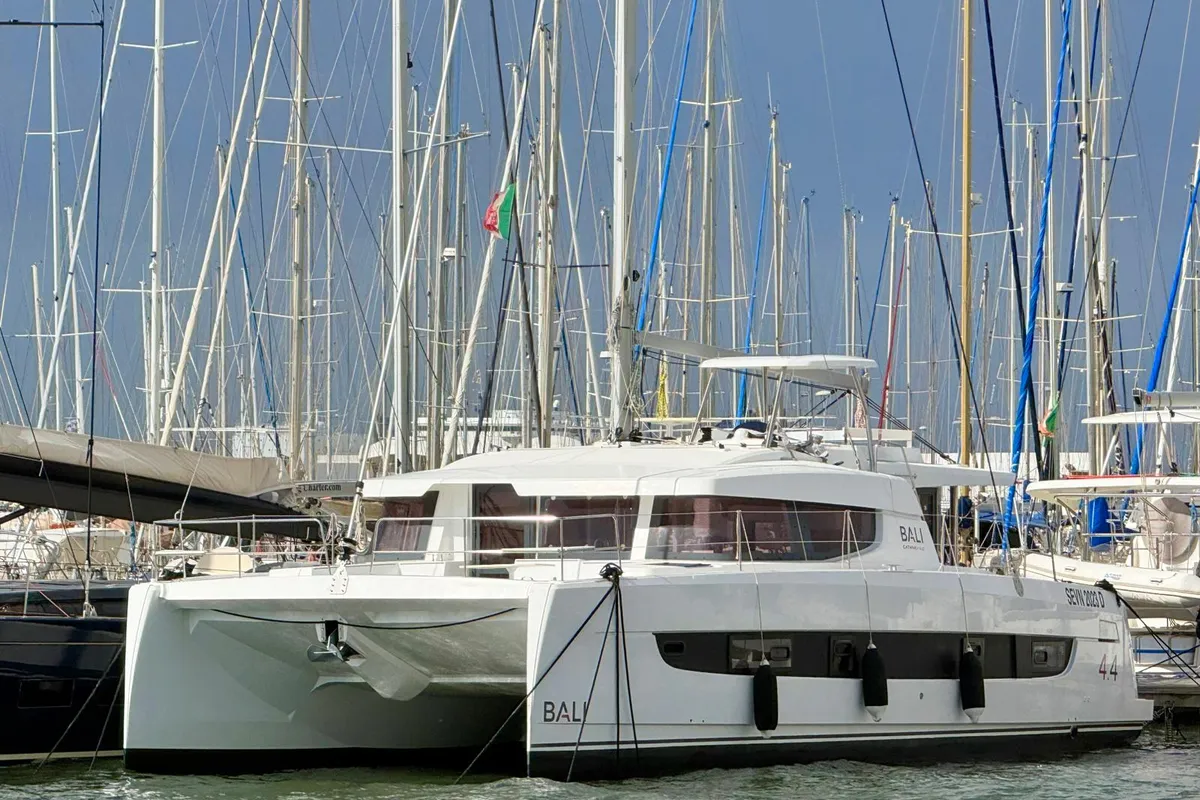 Exterior view of Seven, a Bali 4.4 catamaran at Figari, Italy