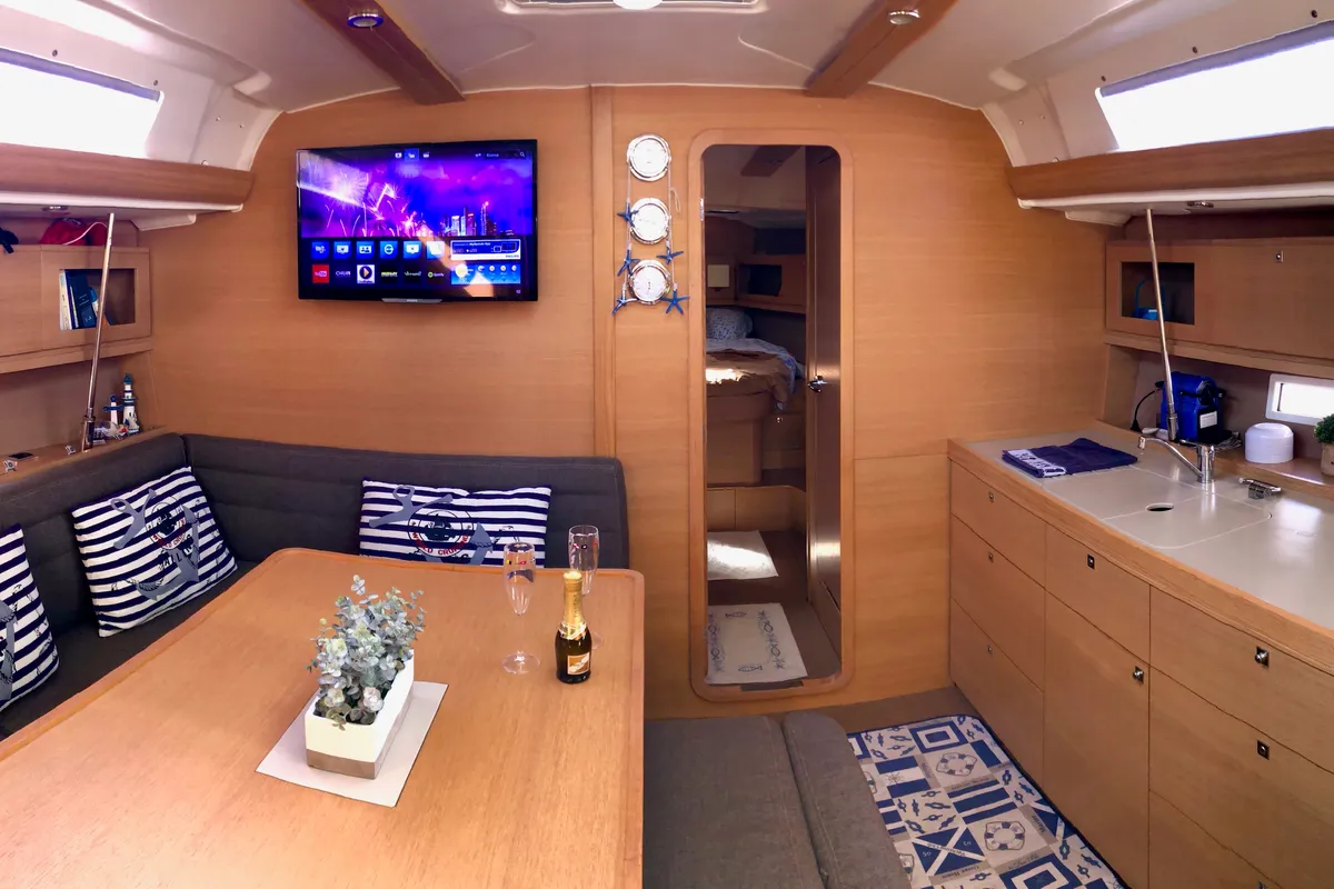 Salon of Dorean, a Dufour 450 Grand Large sailboat at Nettuno, Italy