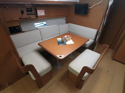 Salon of Magdalena, a Dufour 430 GL sailboat at Šibenik, Croatia
