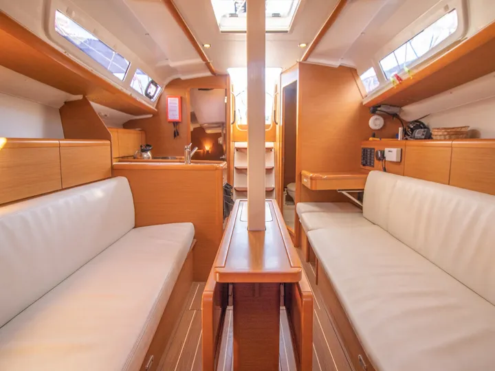 Salon of Nevena, a Jeanneau Sun Odyssey 33i sailboat at Pylaros Municipal Unit, Greece