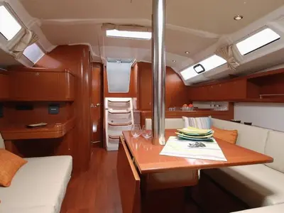 Salon of Era Ora, a Beneteau Oceanis 37 sailboat at La Spezia, Italy