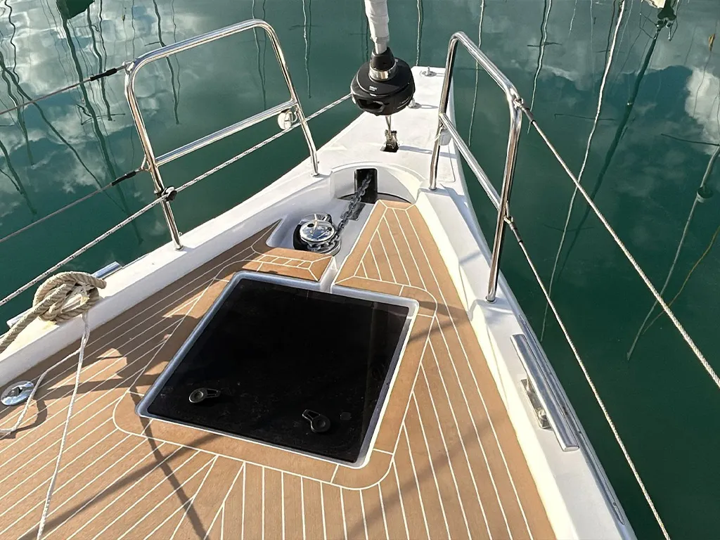 Deck of TOPAZ, a Bavaria C46 sailboat at es Jonquet, Spain