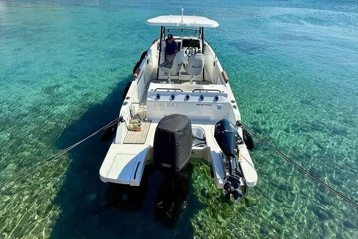 Olive Sea 1, a Beneteau Flyer 8.8 motorboat at Port Palaia Fokaia, Greece