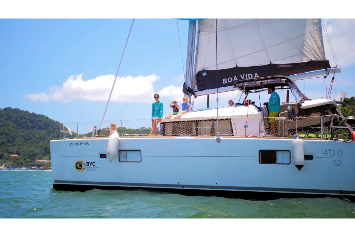 Exterior view of Boa Vida, a Lagoon 400 S2 catamaran at Angra dos Reis, Brazil
