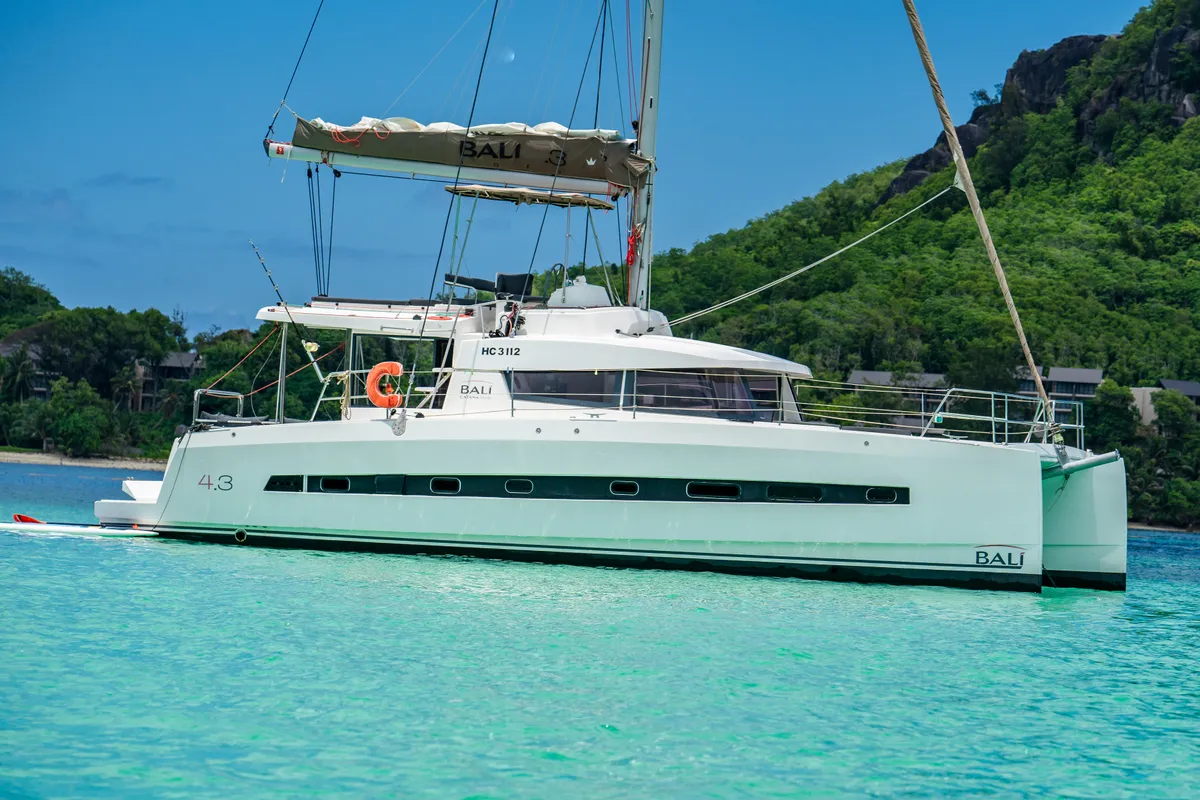 Exterior view of Premium +, a Bali 4.3 catamaran at Roche Caiman, Seychelles