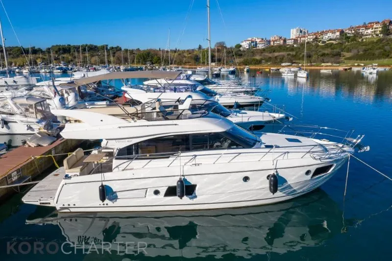 Alexander, a Bavaria Virtess 420 Fly motor yacht at Punat, Croatia