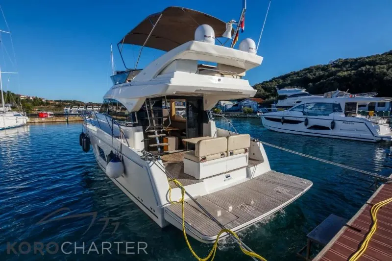 Alexander, a Bavaria Virtess 420 Fly motor yacht at Punat, Croatia
