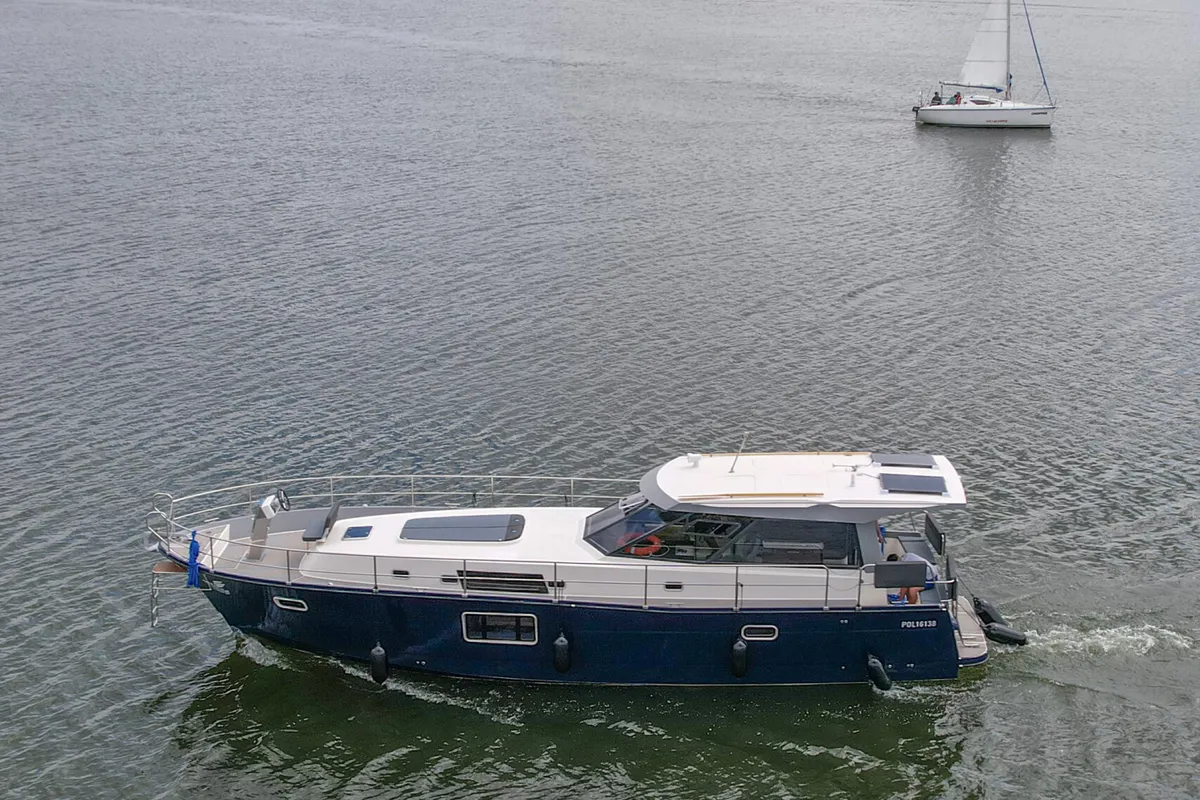 Exterior view of Nautika 1300 Royal, a Delphia Yachts Nautika 1300 motorboat at Wilkasy, Poland