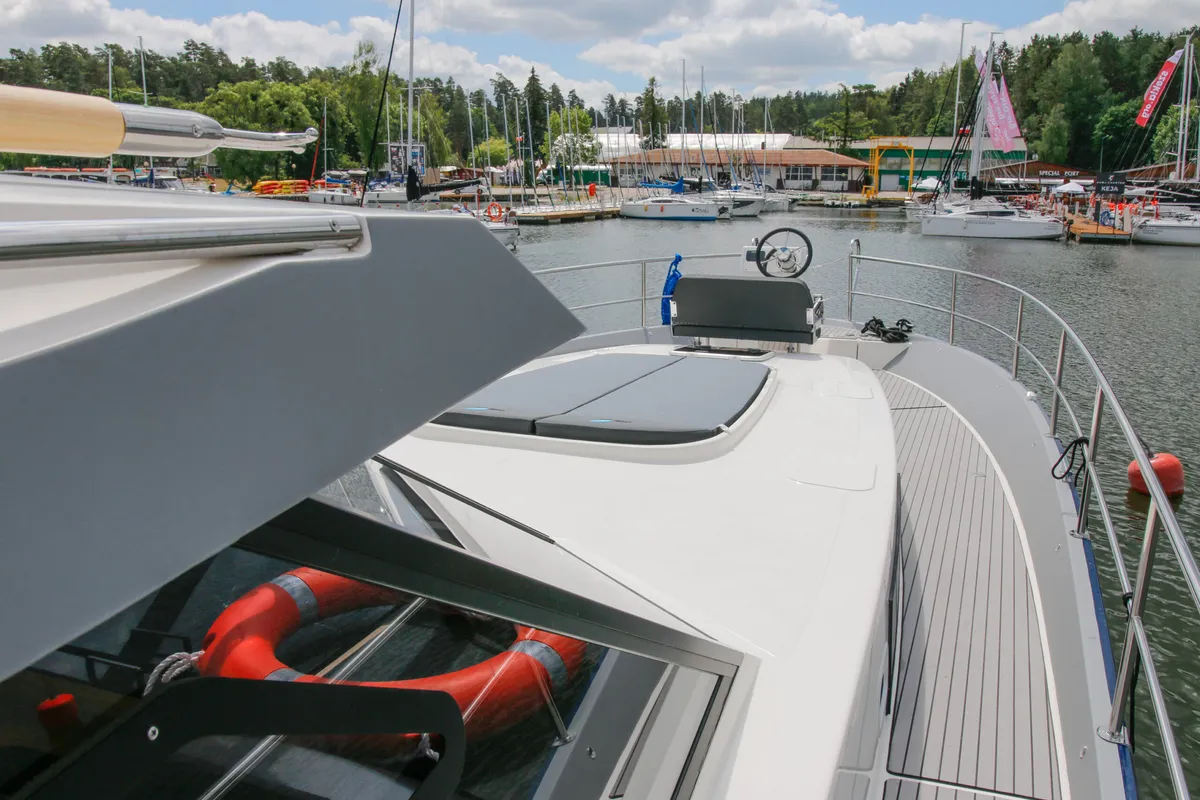 Deck of Nautika 1300 Royal, a Delphia Yachts Nautika 1300 motorboat at Wilkasy, Poland