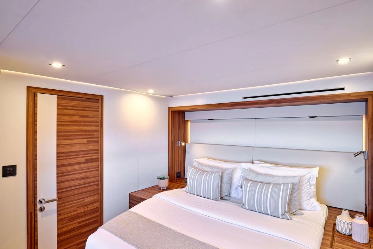 Magic Moments, a Fountaine Pajot Thira 80 catamaran at Central Abaco, Bahamas