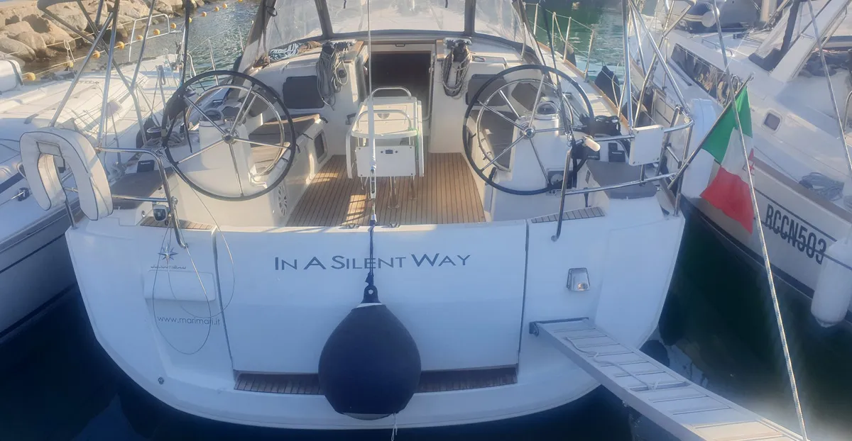 Cockpit of In A Silent Way, a Jeanneau Sun Odyssey 519 sailboat at Tropea, Italy