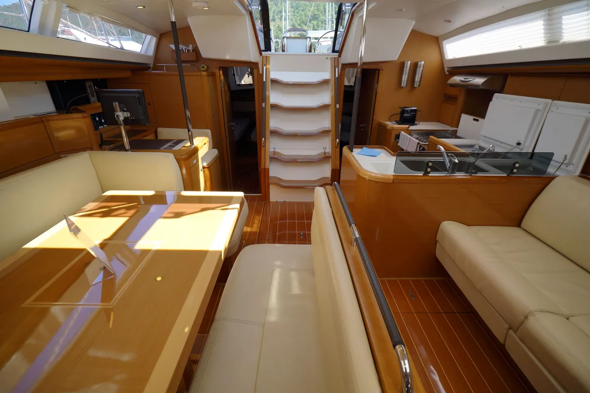 Salon of Summerdream, a Jeanneau 57 sailboat at Marmaris, Turkey
