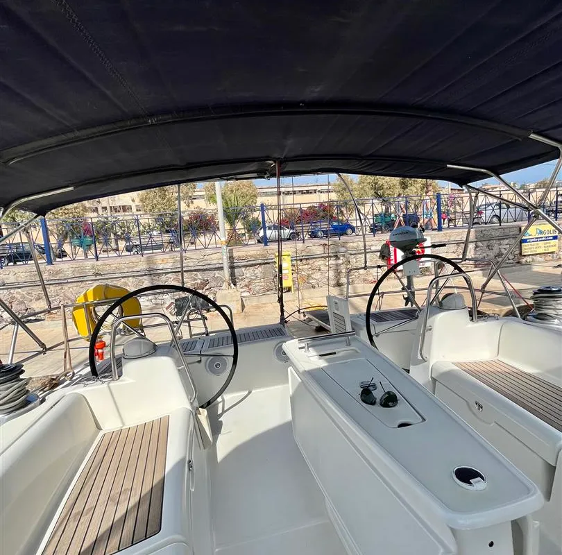 Cockpit of Maistra, a Beneteau Oceanis 54 sailboat at Lavreotiki Municipal Unit, Greece