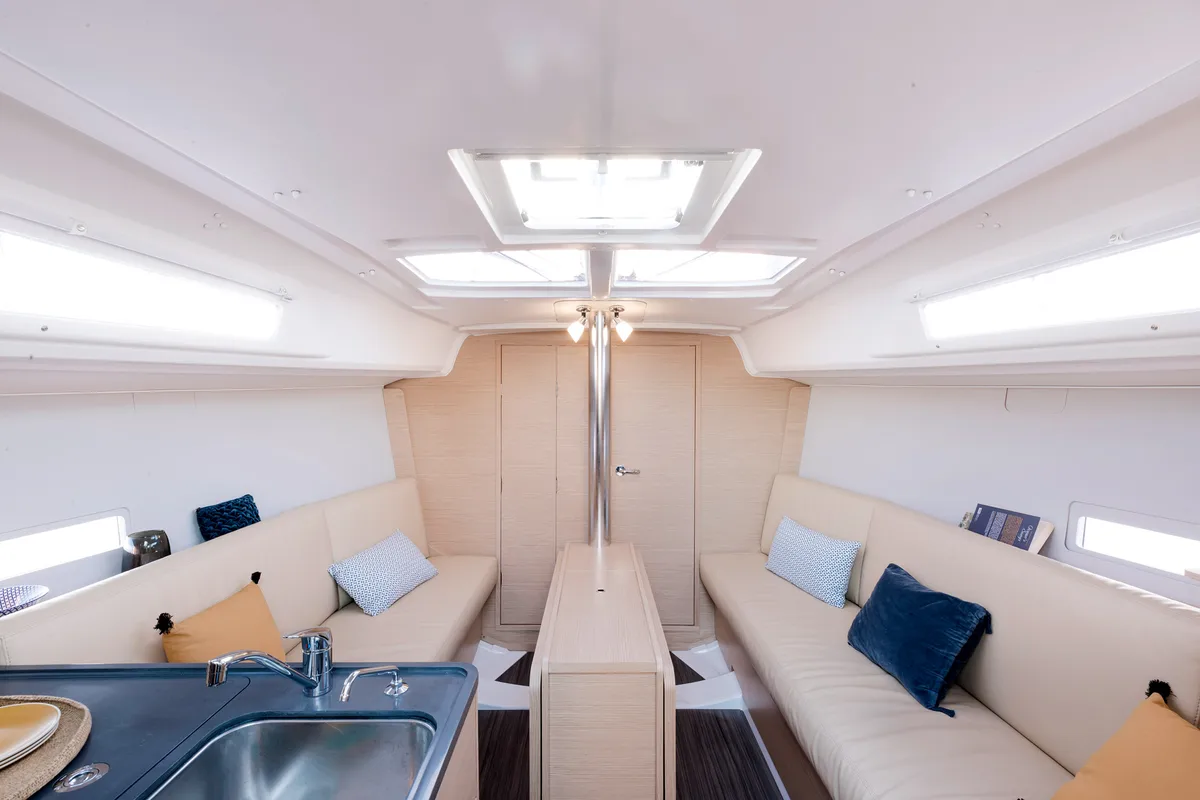 Salon of Major Tom, a Dufour 32 sailboat at Marseille, France