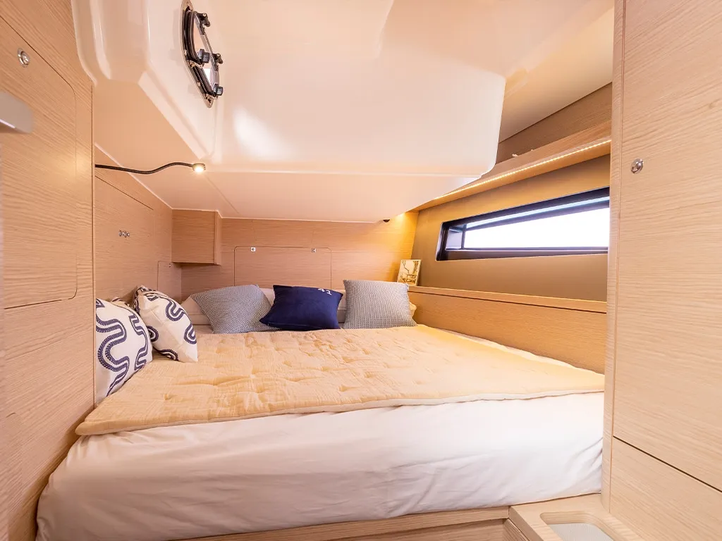 Cabin on Madona, a Dufour 41 sailboat at es Jonquet, Spain