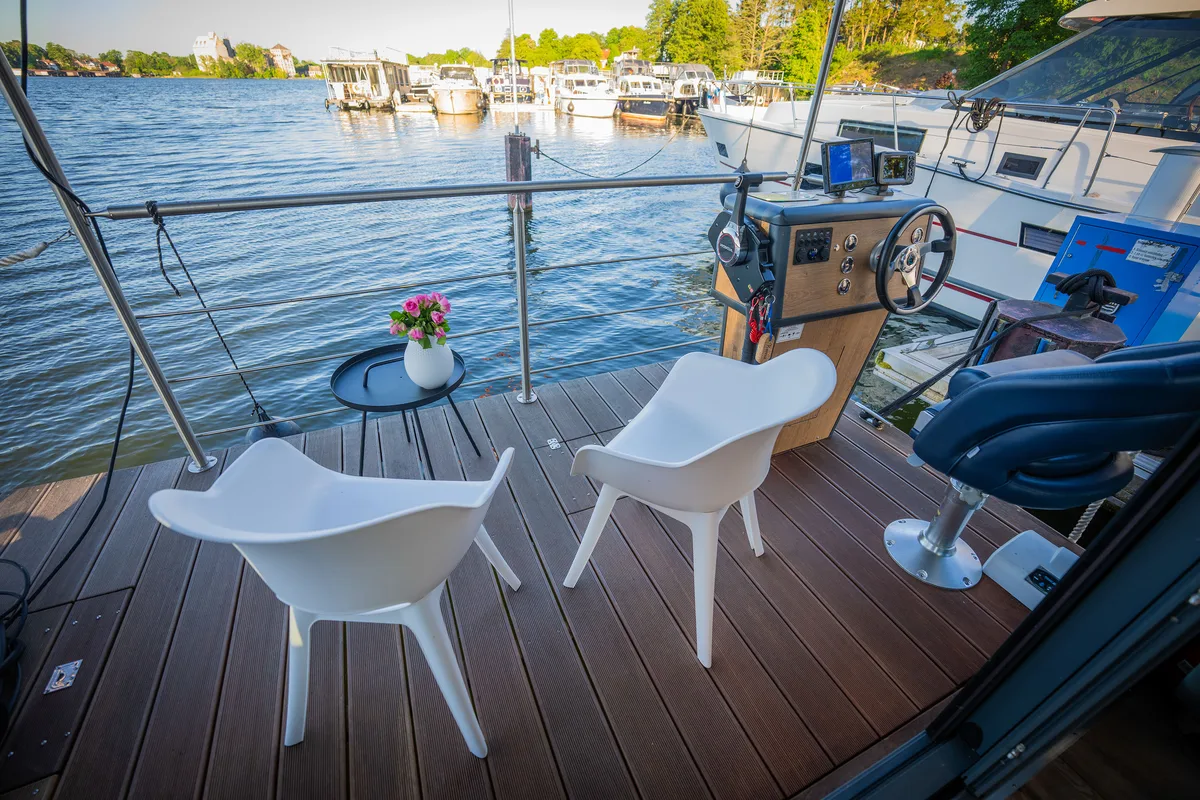Cockpit of Roma, a Woma D13 motorboat at Fürstenberg/Havel, Germany