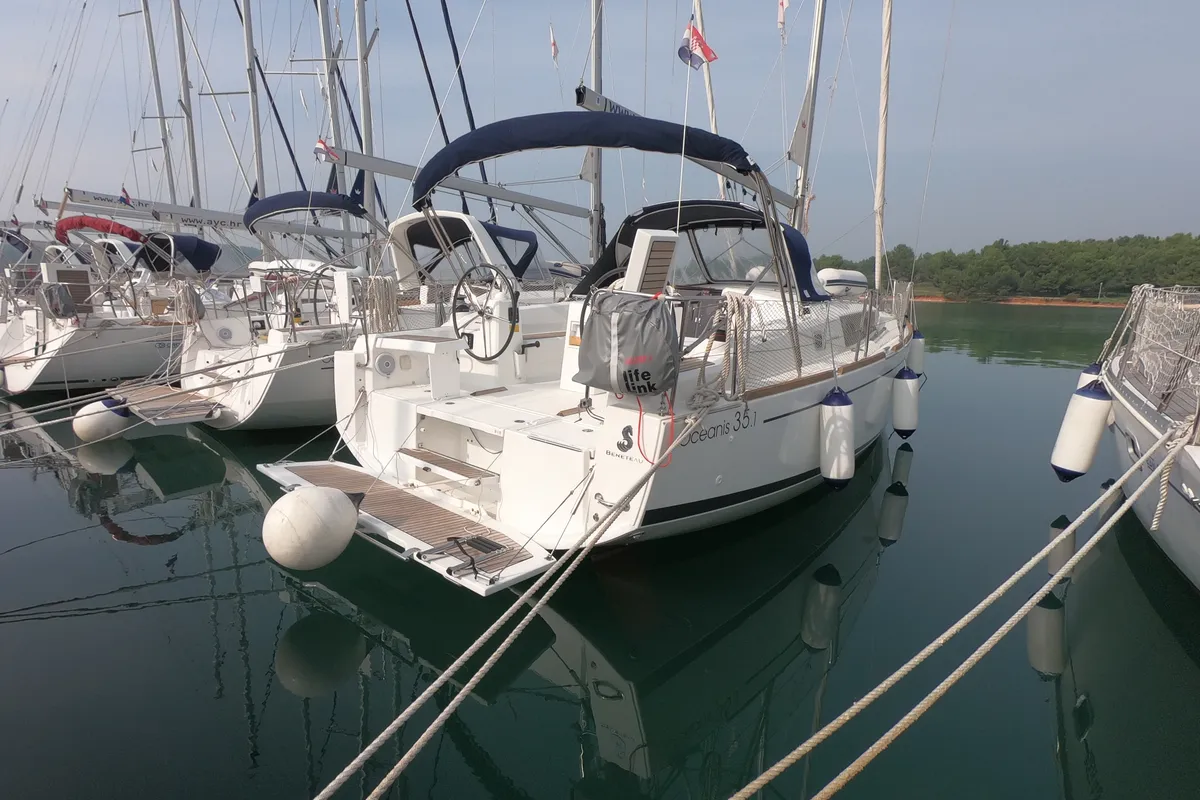 Exterior view of Abeona, a Beneteau Oceanis 35.1 sailboat at Medulin, Croatia